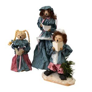 Vtg Handmade Paper Mache Christmas Caroler Family w Victorian Outfits Set of 3